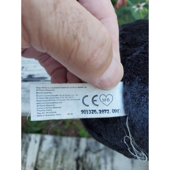 Plush 5" Angry Birds black and yellow 2010 - Picture 2 of 3